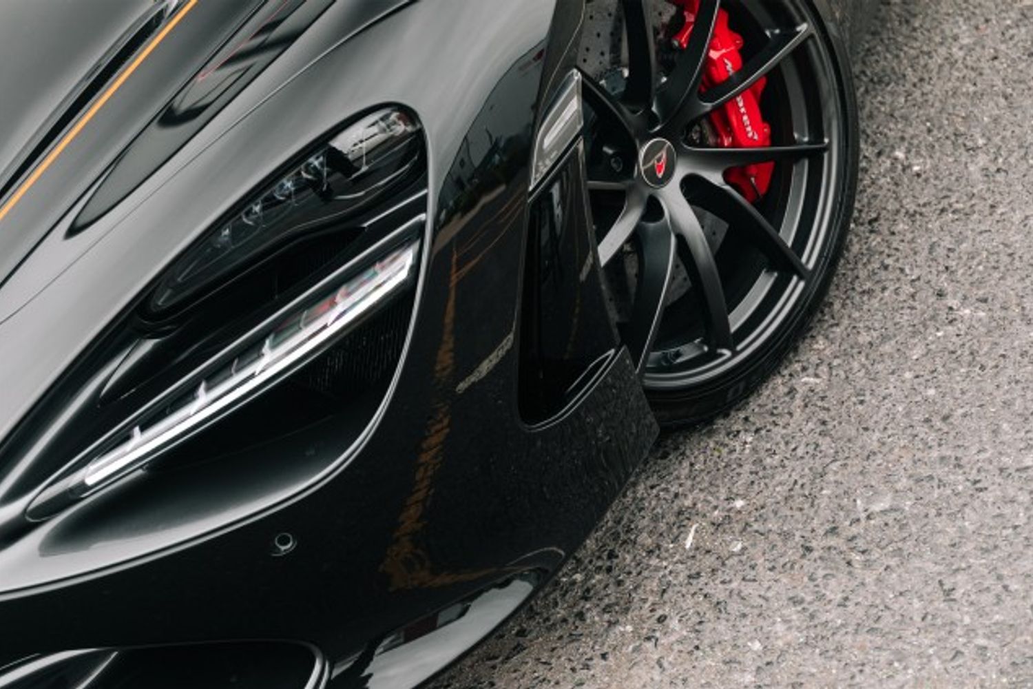 MCLAREN 720 COUPE 4.0 V8 SSG 2DR SEMI AUTOMATIC
