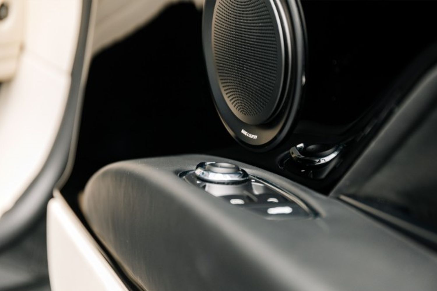 ASTON MARTIN DB11 COUPE 5.2 V12 2DR AUTOMATIC