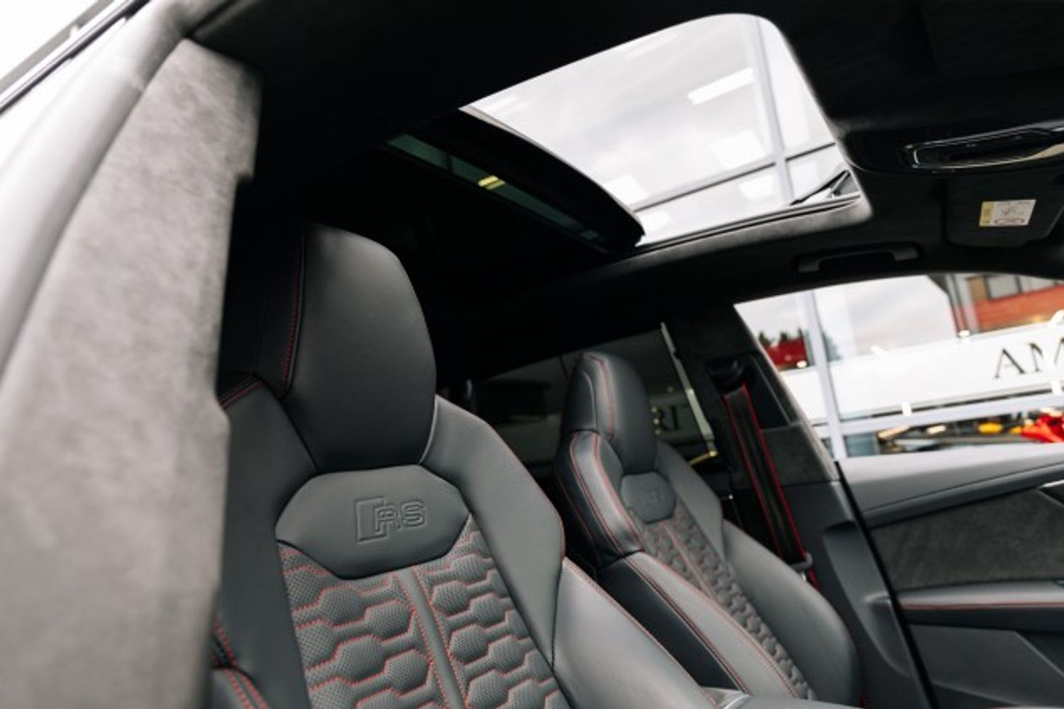 AUDI Q8 RS TFSI QUATTRO VORSPRUNG ESTATE 4.0 RS TFSI QUATTRO VORSPRUNG 5DR AUTOMATIC