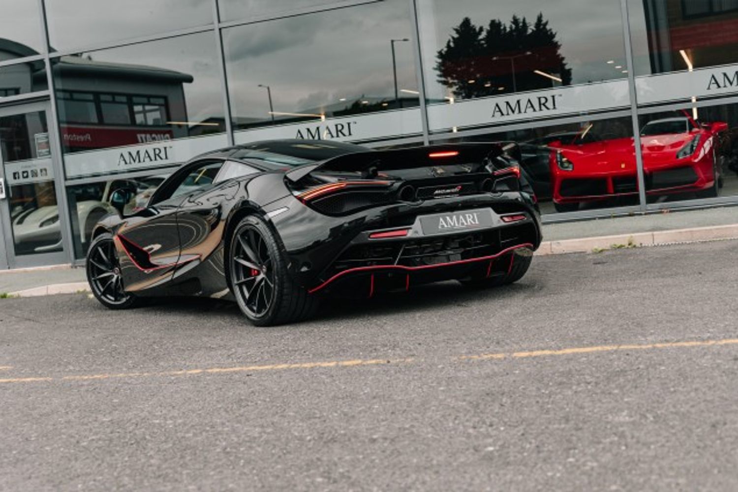 MCLAREN 720 COUPE 4.0 V8 SSG 2DR SEMI AUTOMATIC