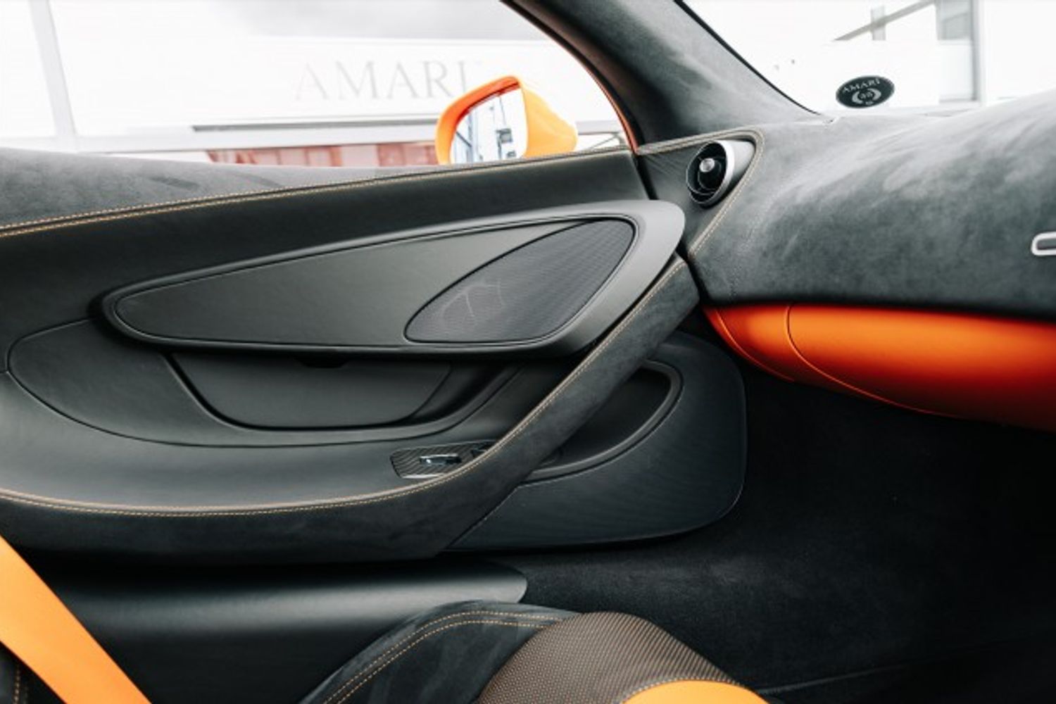 MCLAREN 570 COUPE 3.8 V8 SSG 2DR SEMI AUTOMATIC