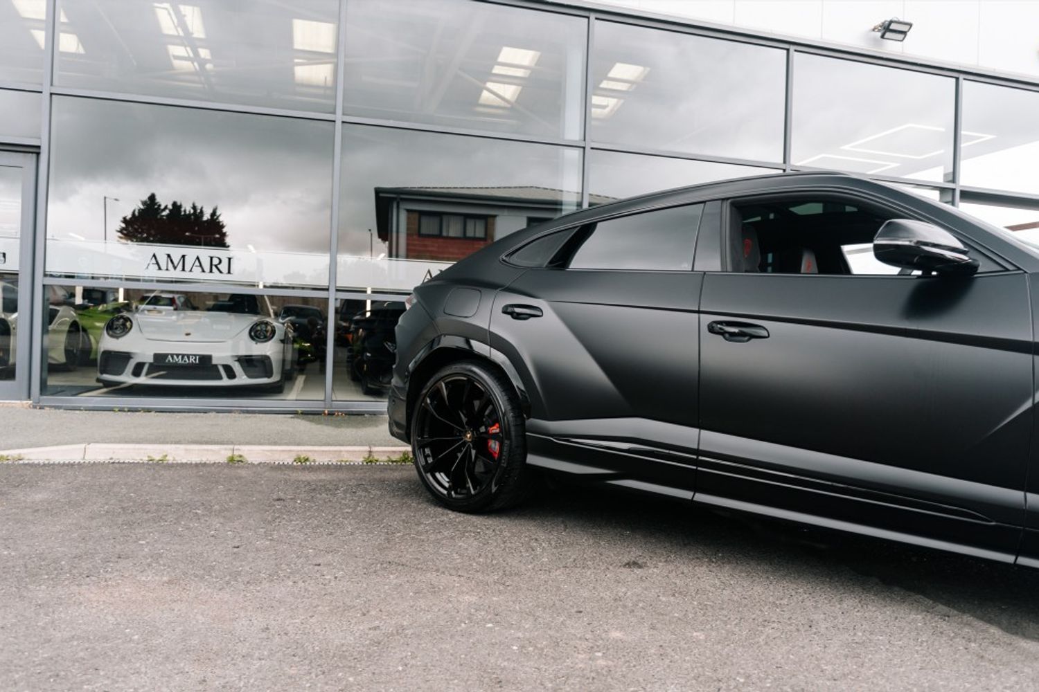 LAMBORGHINI URUS ESTATE 4.0 V8 5DR AUTOMATIC