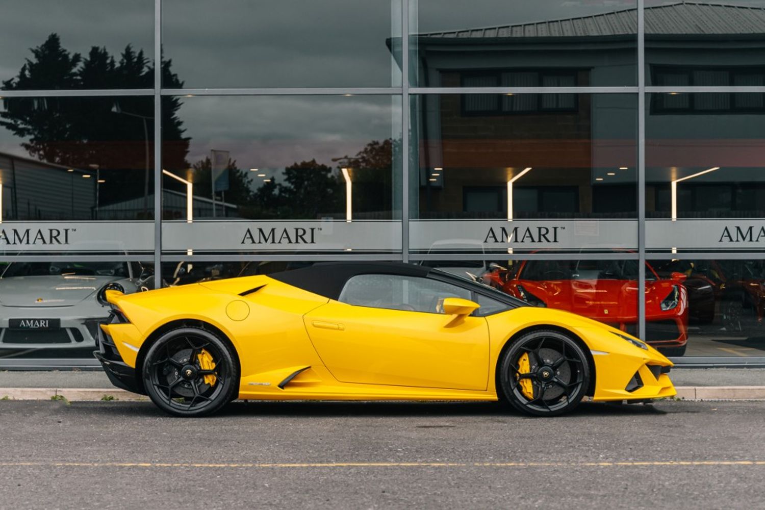 Lamborghini Huracan Spyder Evo LP640-4 5.2