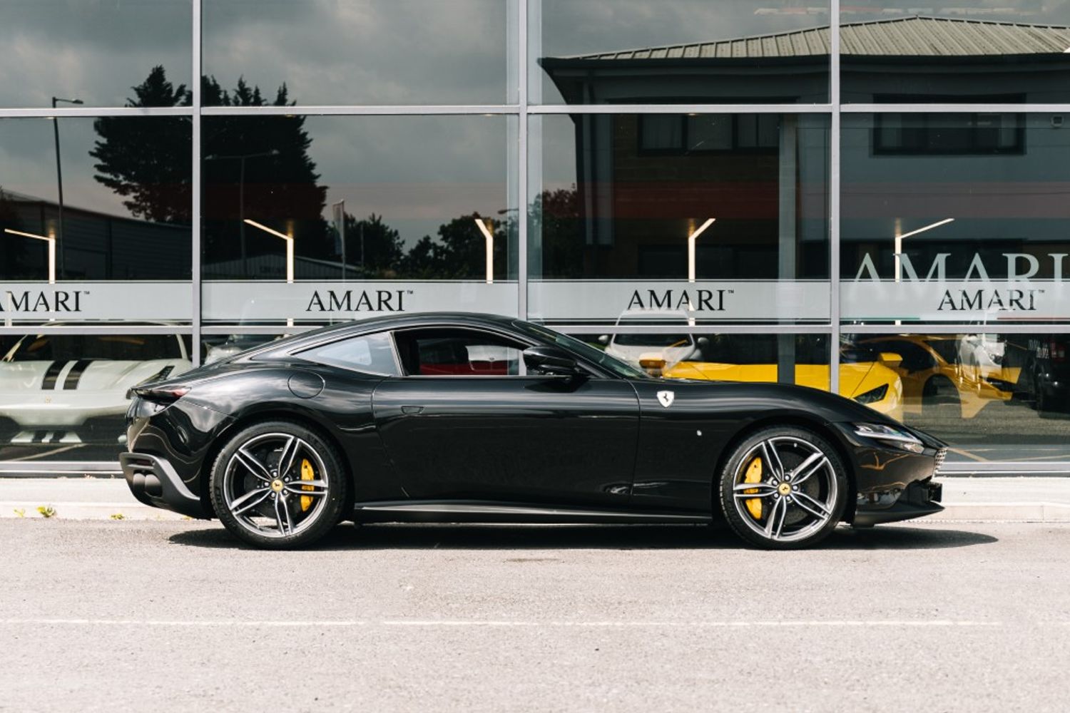 FERRARI ROMA BASE COUPE 3.9 BASE 2DR SEMI AUTOMATIC