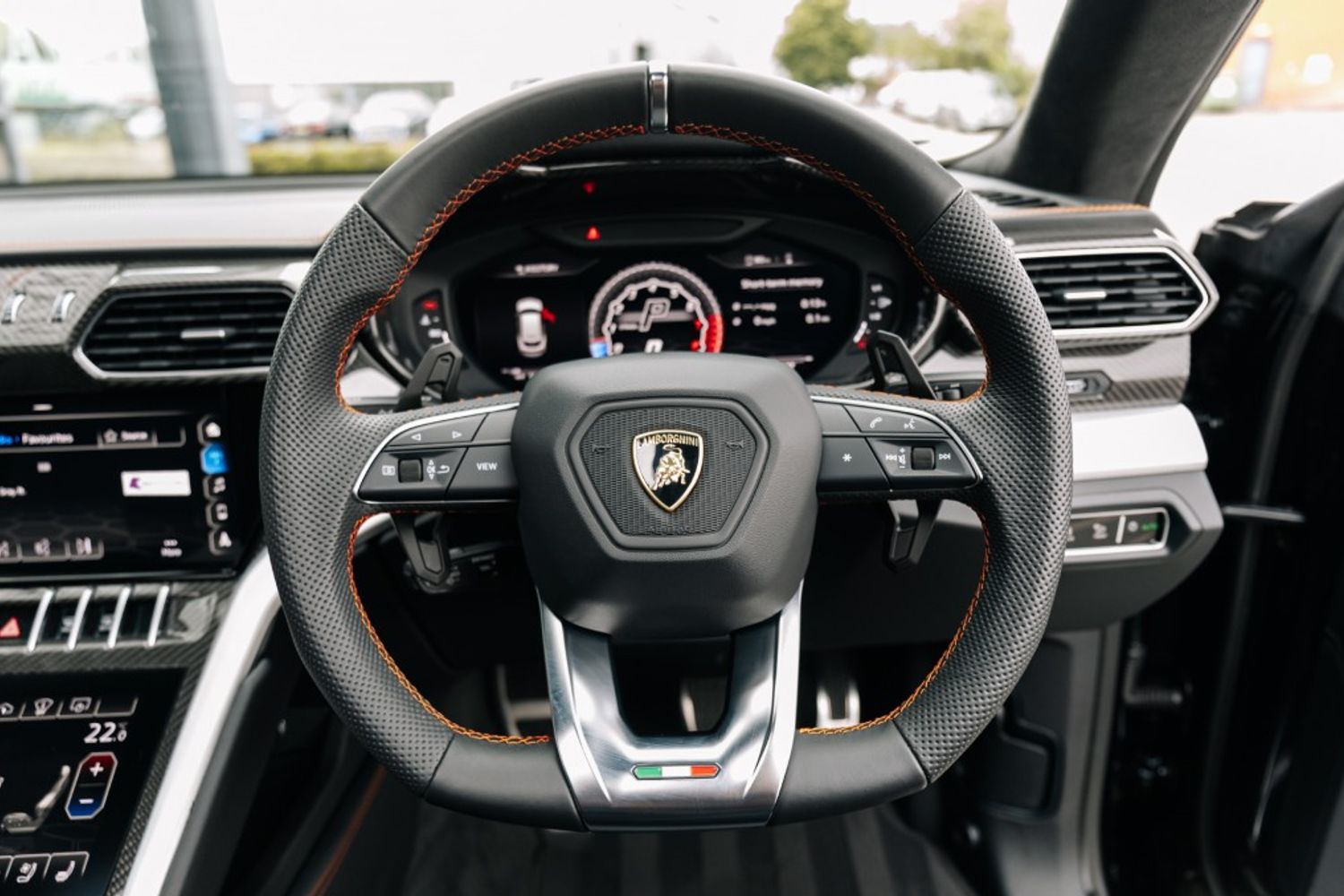 LAMBORGHINI URUS ESTATE 4.0 V8 5DR AUTOMATIC