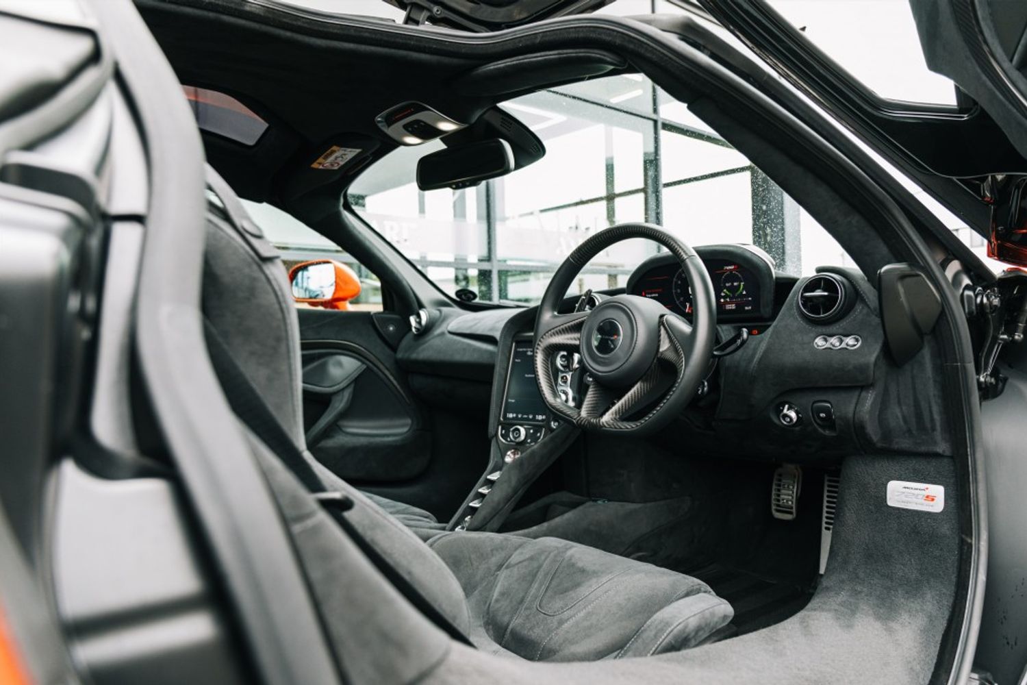 MCLAREN 720 COUPE 4.0 V8 SSG 2DR SEMI AUTOMATIC