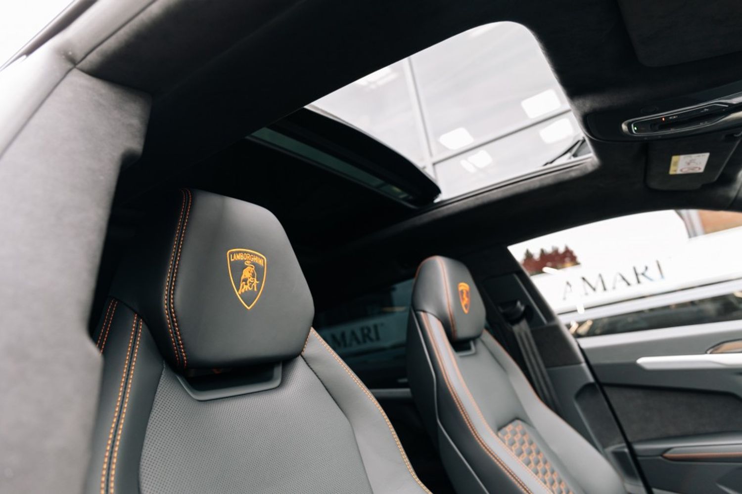 LAMBORGHINI URUS ESTATE 4.0 V8 5DR AUTOMATIC