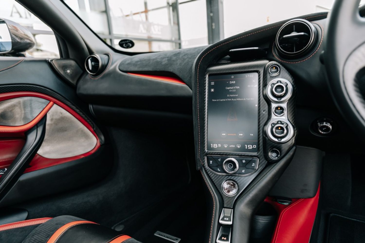 MCLAREN 720S V8 SSG COUPE 4.0 V8 SSG 2DR SEMI AUTOMATIC
