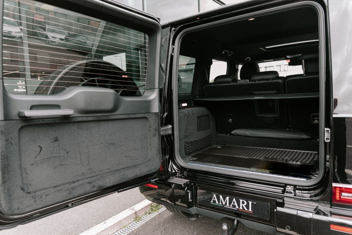 MERCEDES-BENZ G-CLASS G 400 D 4MATIC AMG LINE PREMIUM DIESEL ESTATE 2.9 G 400 D 4MATIC AMG LINE PREMIUM 5DR AUTOMATIC