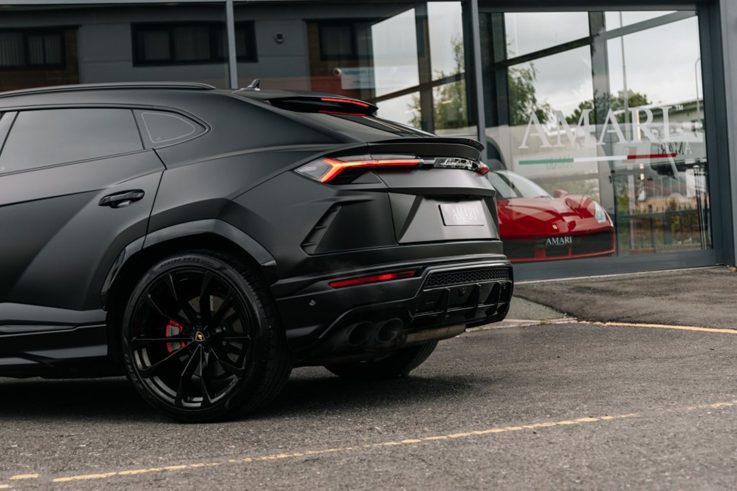 LAMBORGHINI URUS ESTATE 4.0 V8 5DR AUTOMATIC