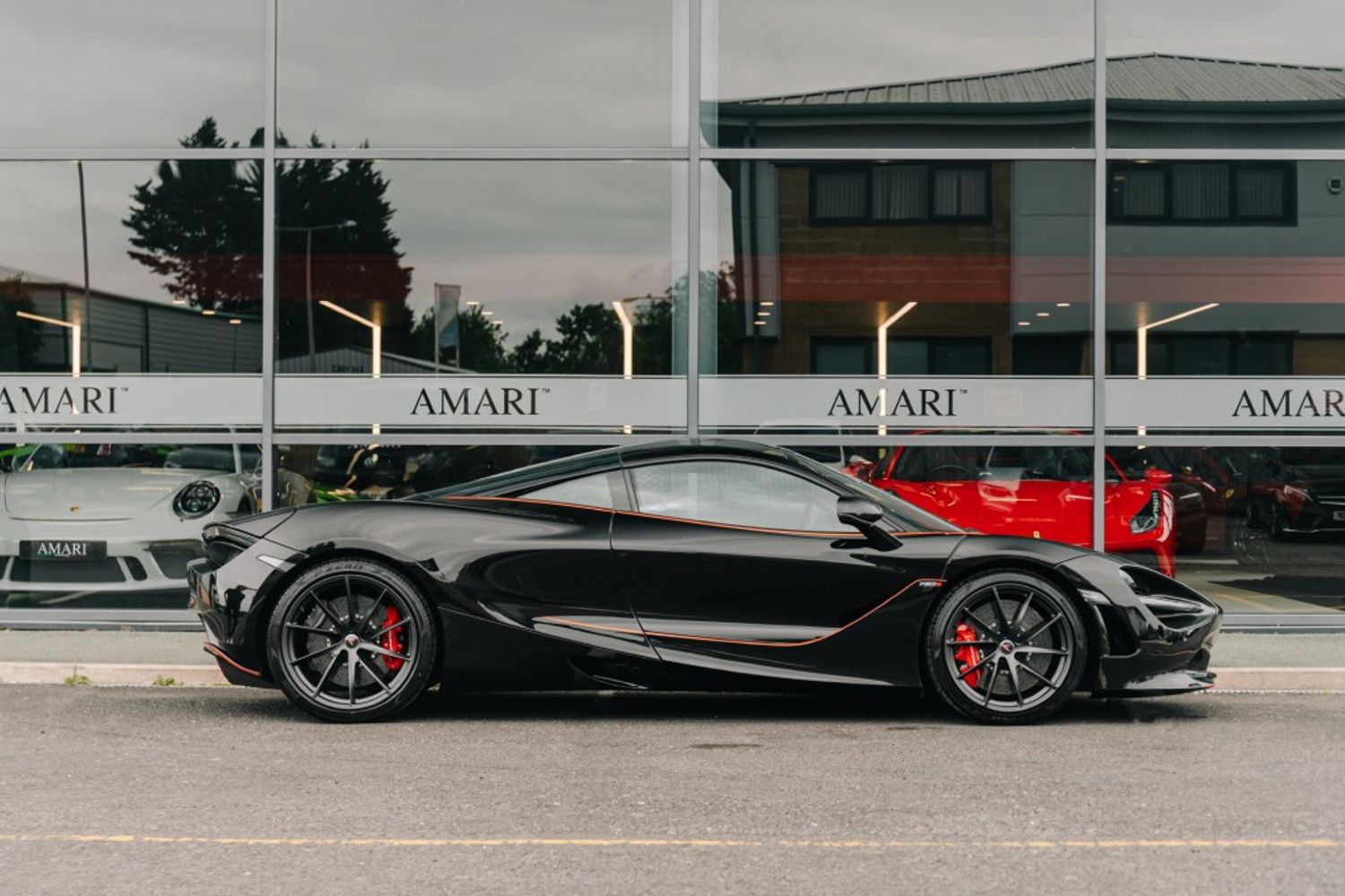 MCLAREN 720 COUPE 4.0 V8 SSG 2DR SEMI AUTOMATIC