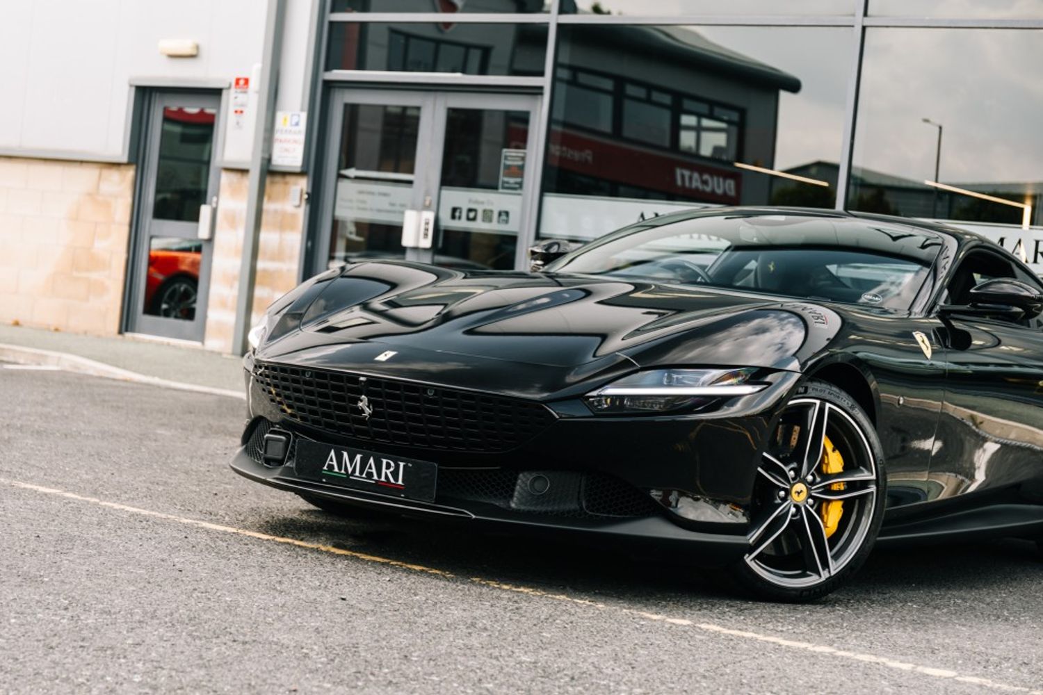 FERRARI ROMA BASE COUPE 3.9 BASE 2DR SEMI AUTOMATIC