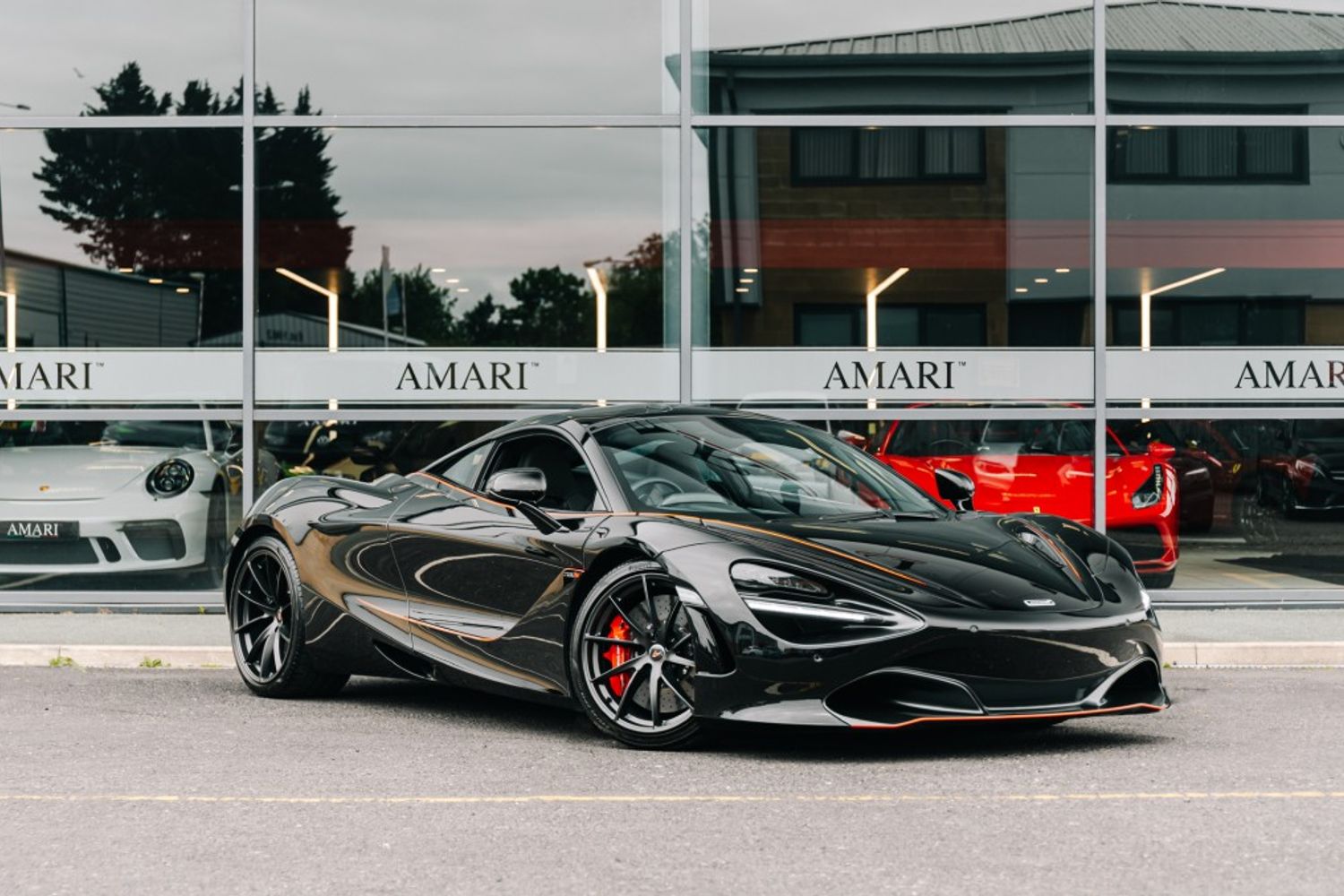 MCLAREN 720 COUPE 4.0 V8 SSG 2DR SEMI AUTOMATIC