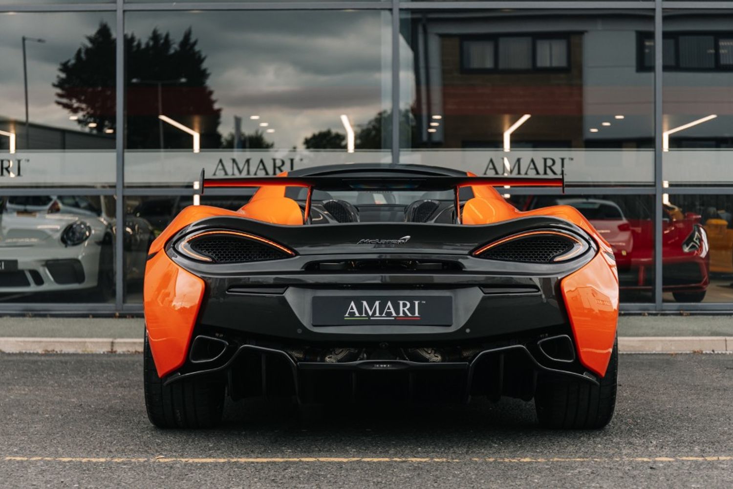 MCLAREN 570 COUPE 3.8 V8 SSG 2DR SEMI AUTOMATIC