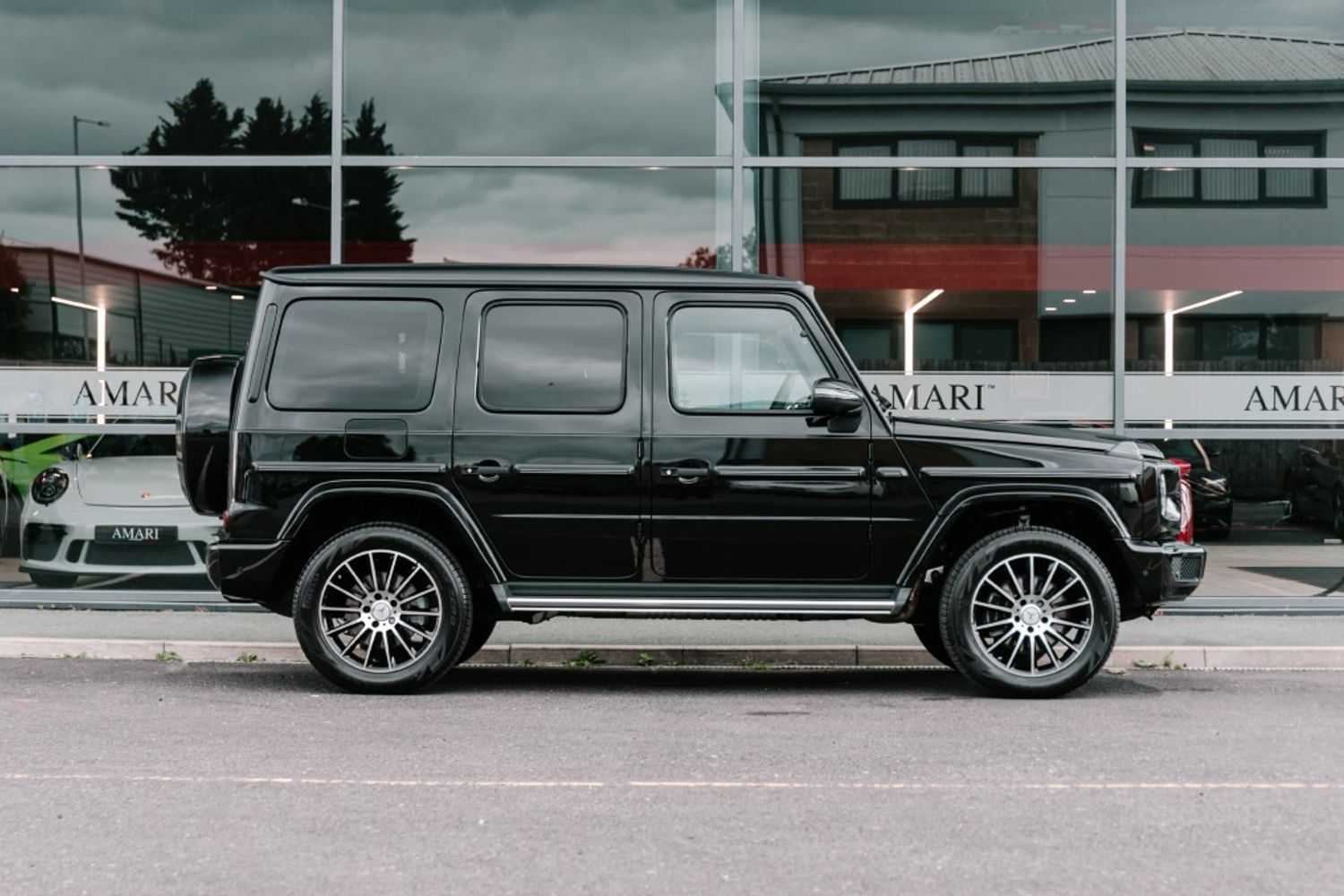 MERCEDES-BENZ G-CLASS G 400 D 4MATIC AMG LINE PREMIUM DIESEL ESTATE 2.9 G 400 D 4MATIC AMG LINE PREMIUM 5DR AUTOMATIC