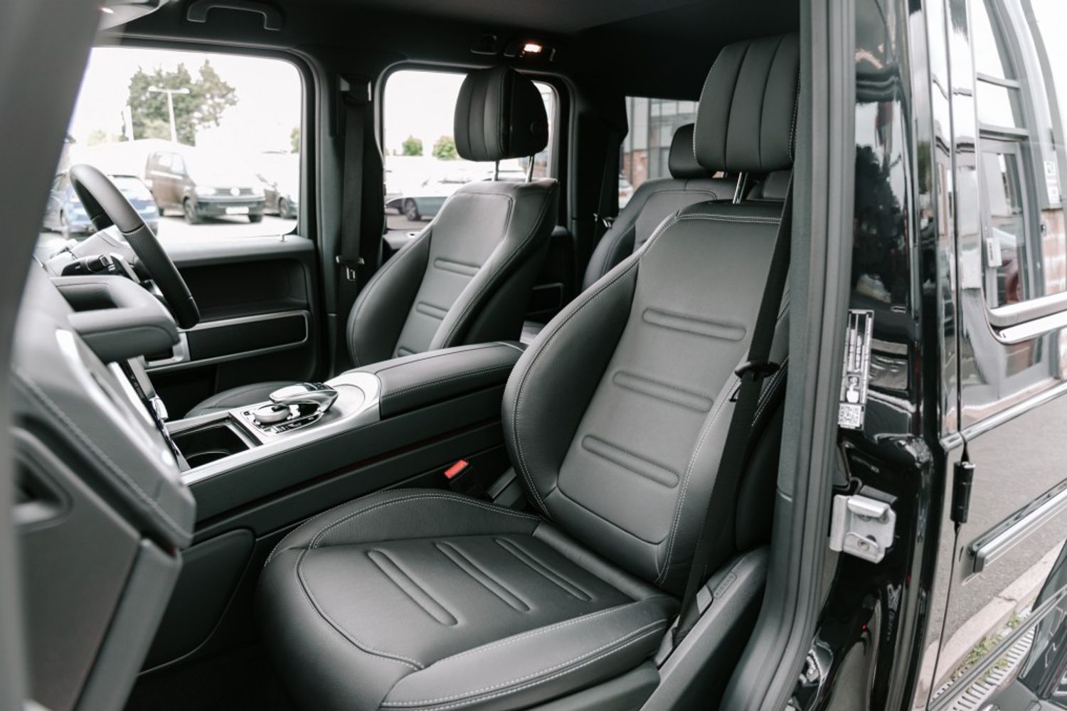 MERCEDES-BENZ G-CLASS G 400 D 4MATIC AMG LINE PREMIUM DIESEL ESTATE 2.9 G 400 D 4MATIC AMG LINE PREMIUM 5DR AUTOMATIC