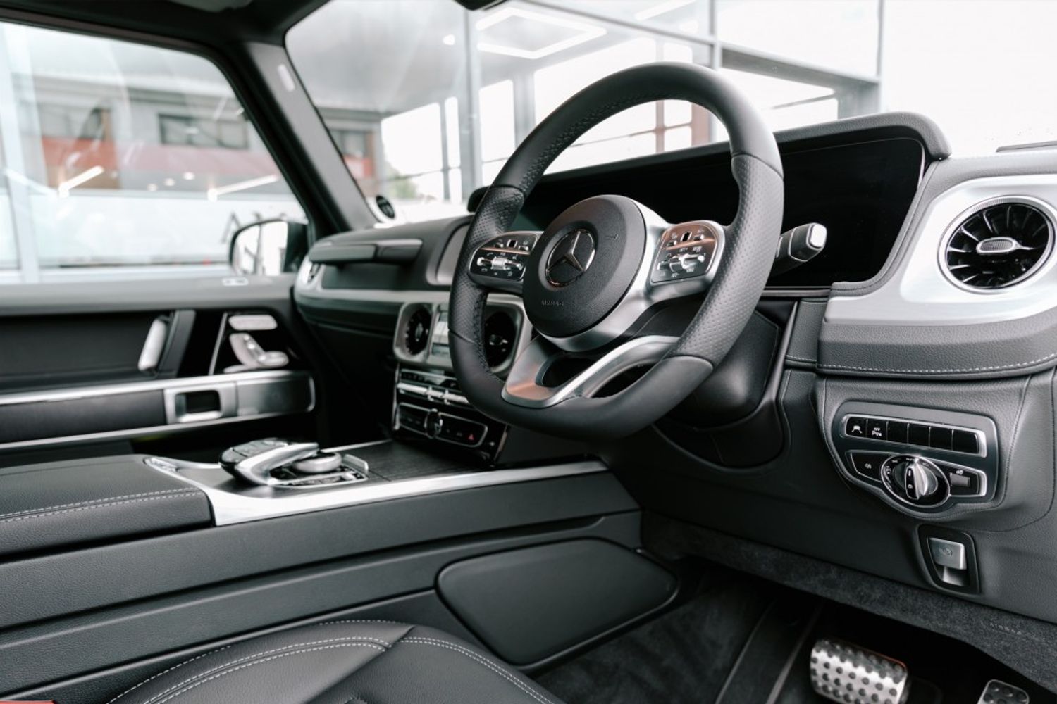 MERCEDES-BENZ G-CLASS G 400 D 4MATIC AMG LINE PREMIUM DIESEL ESTATE 2.9 G 400 D 4MATIC AMG LINE PREMIUM 5DR AUTOMATIC
