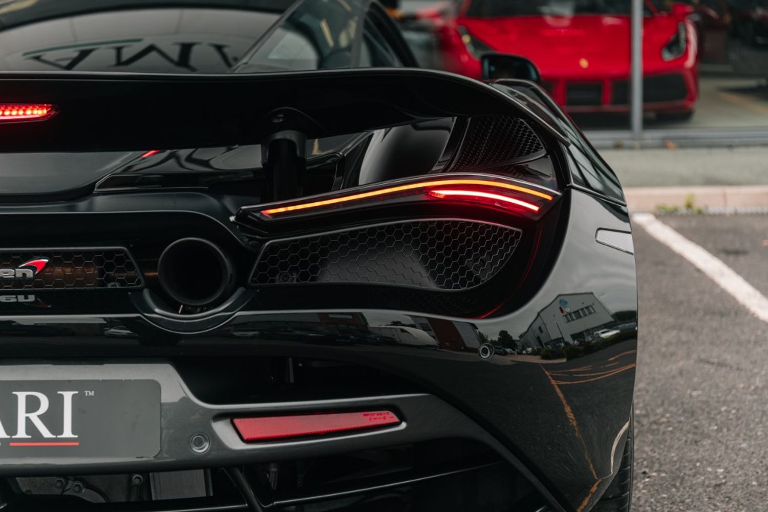 MCLAREN 720 COUPE 4.0 V8 SSG 2DR SEMI AUTOMATIC