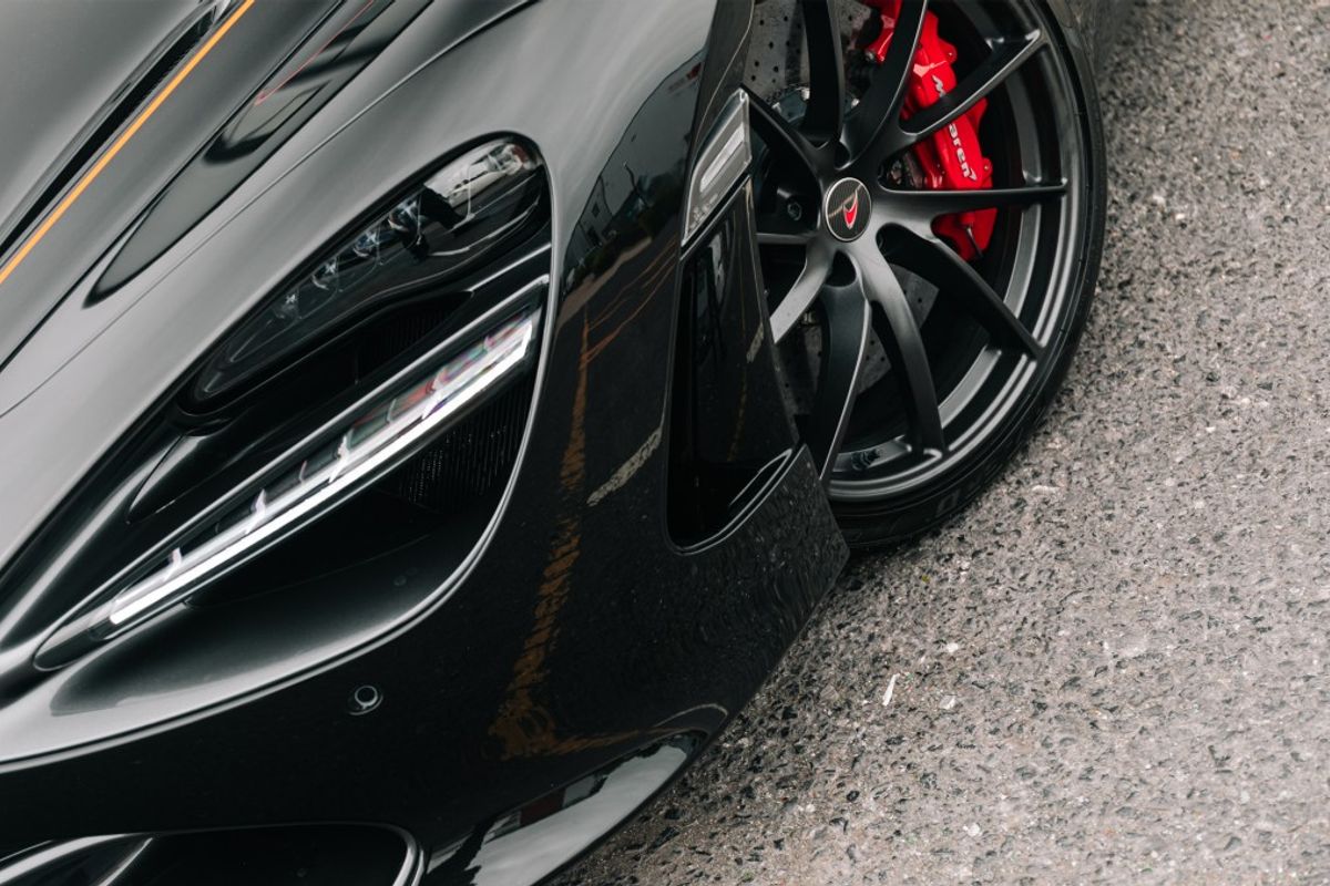 MCLAREN 720 COUPE 4.0 V8 SSG 2DR SEMI AUTOMATIC