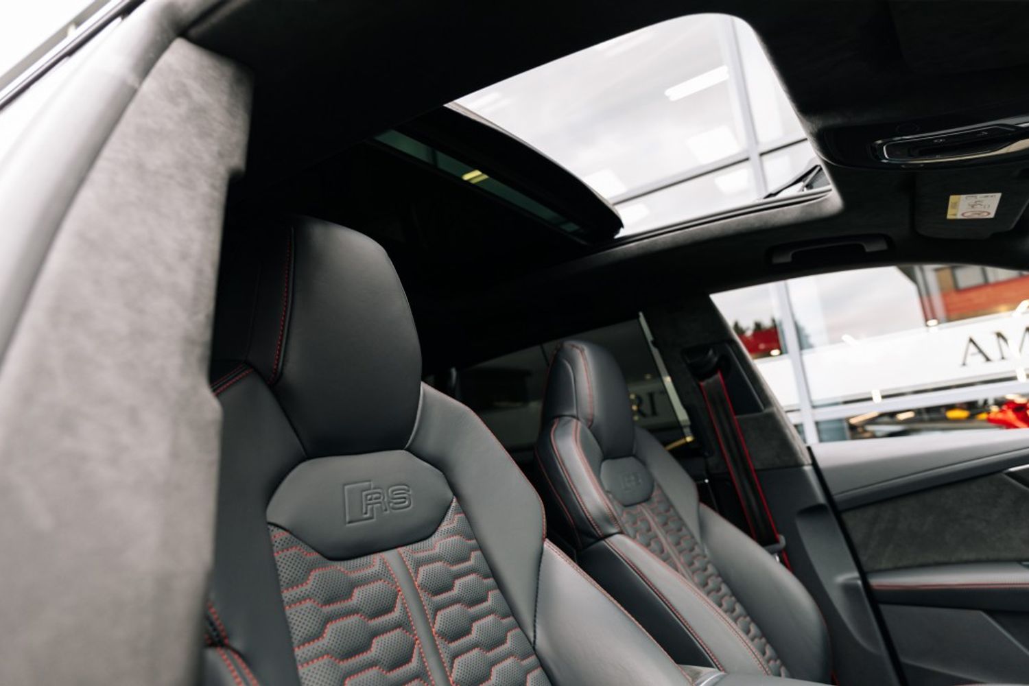 AUDI Q8 RS TFSI QUATTRO VORSPRUNG ESTATE 4.0 RS TFSI QUATTRO VORSPRUNG 5DR AUTOMATIC