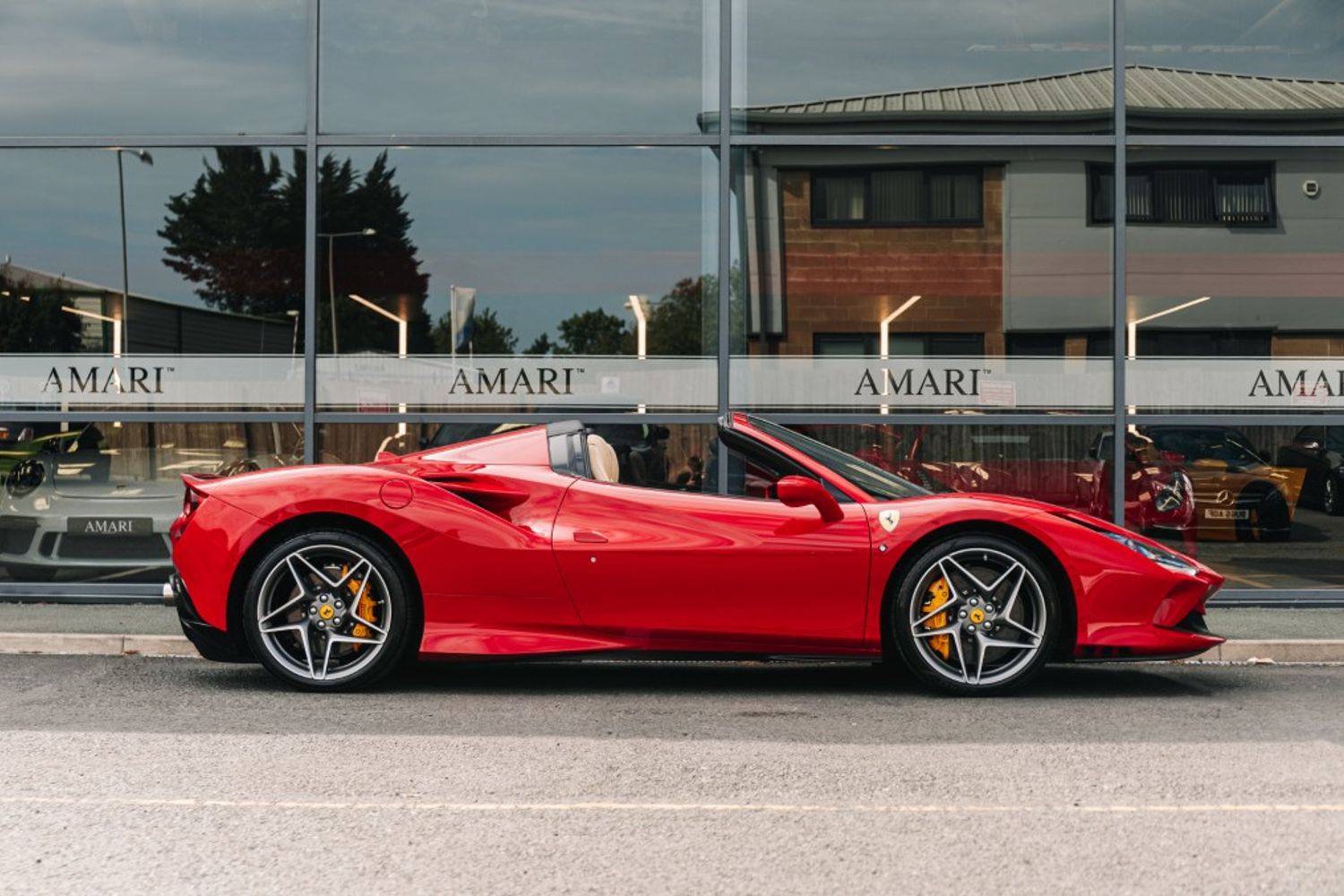 FERRARI F8 SPIDER CONVERTIBLE 3.9 SPIDER 2DR SEMI AUTOMATIC