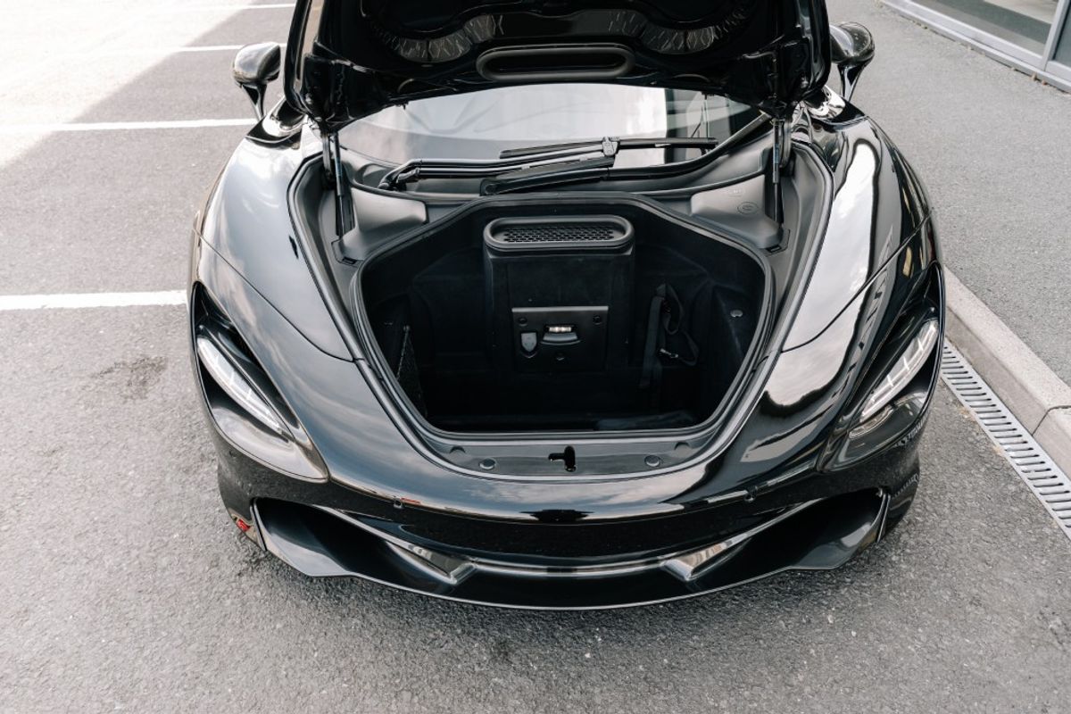 MCLAREN 720S V8 SSG COUPE 4.0 V8 SSG 2DR SEMI AUTOMATIC