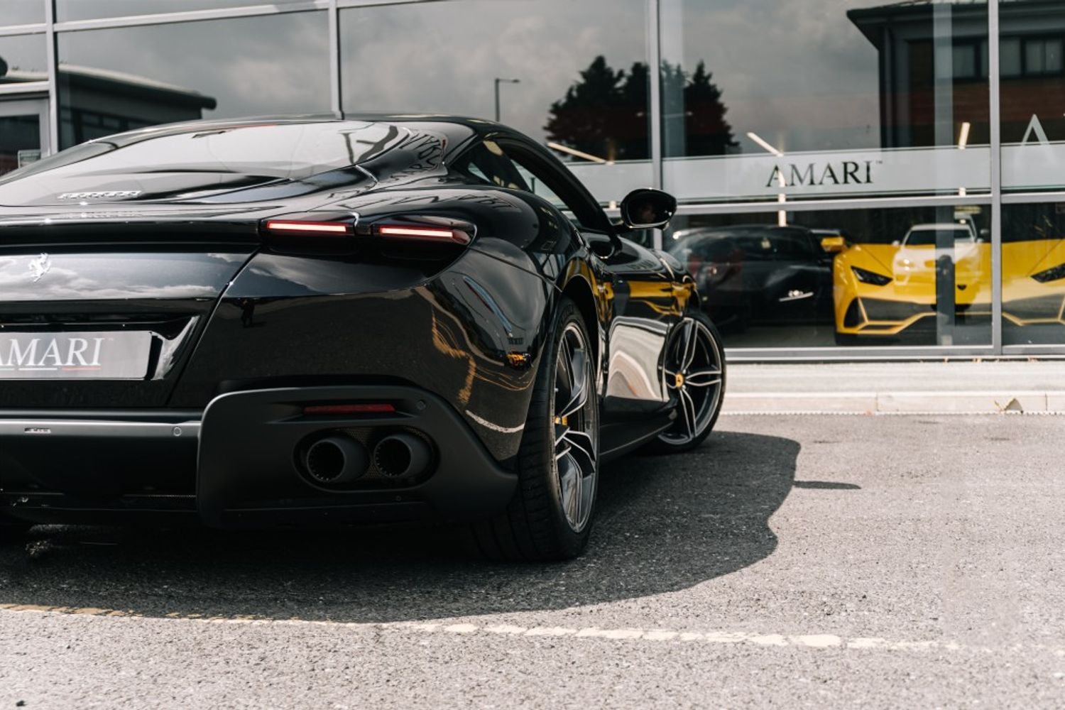 FERRARI ROMA BASE COUPE 3.9 BASE 2DR SEMI AUTOMATIC