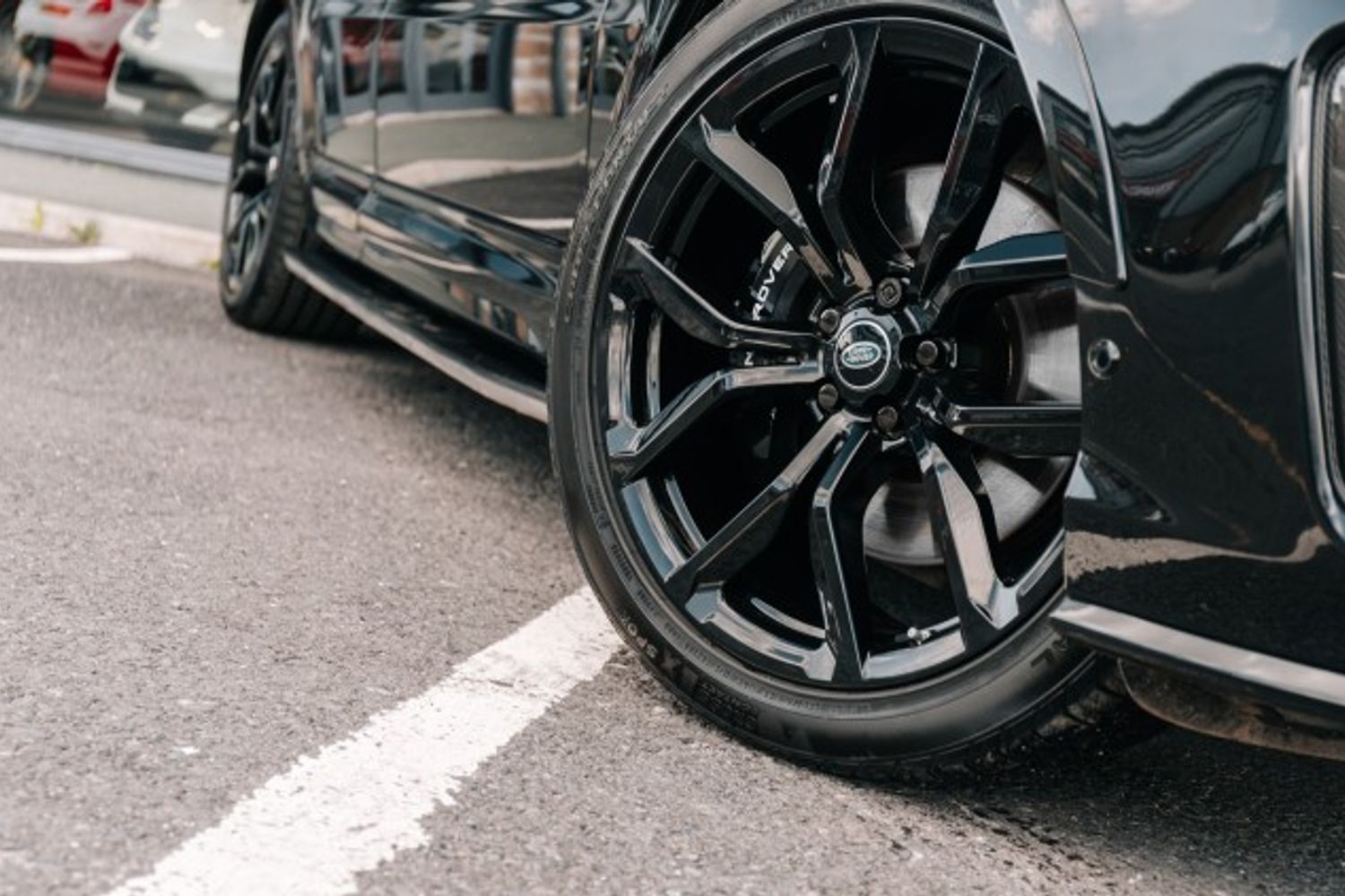 LAND ROVER RANGE ROVER SPORT SVR CARBON EDITION ESTATE 5.0 SVR CARBON EDITION 5DR AUTOMATIC