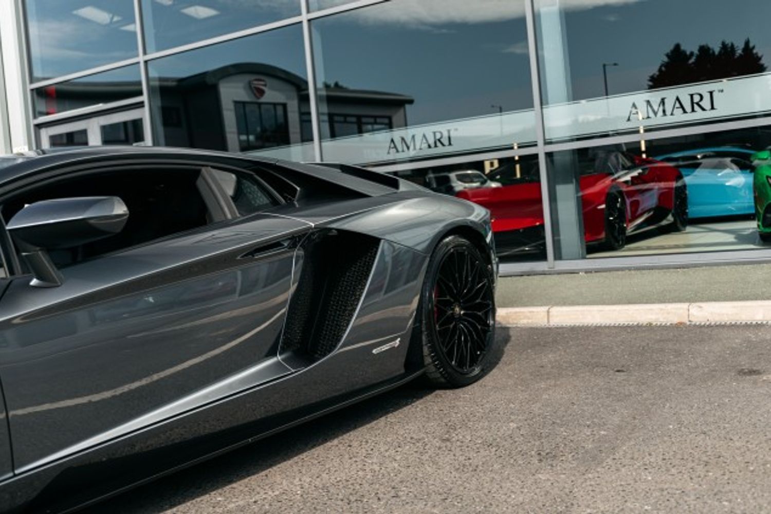 LAMBORGHINI AVENTADOR COUPE 6.5 LP 740-4 S 2DR SEMI AUTOMATIC