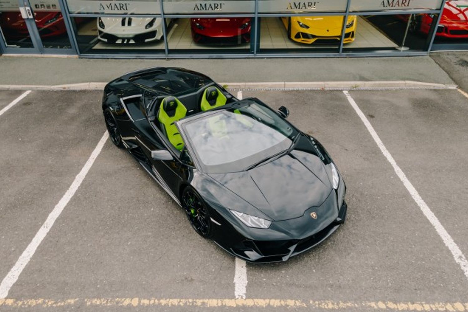 LAMBORGHINI HURACAN CONVERTIBLE 5.2 LP 640-4 EVO SPYDER 2DR SEMI AUTOMATIC