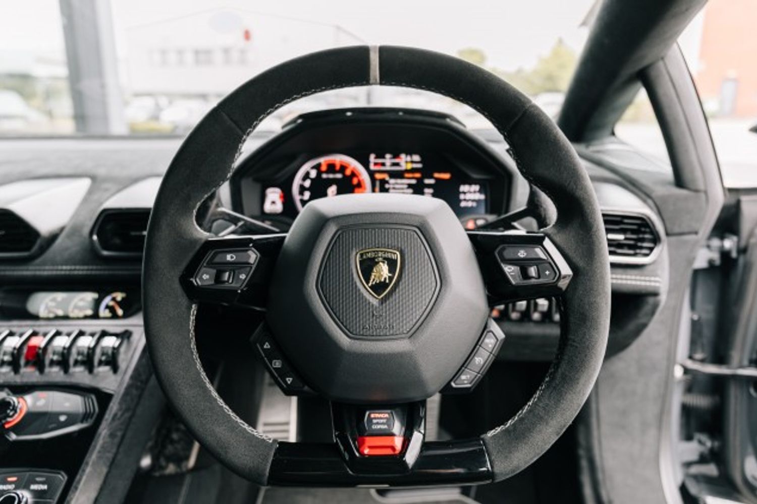 LAMBORGHINI HURACAN COUPE 5.2 LP 640-4 PERFORMANTE 2DR SEMI AUTOMATIC