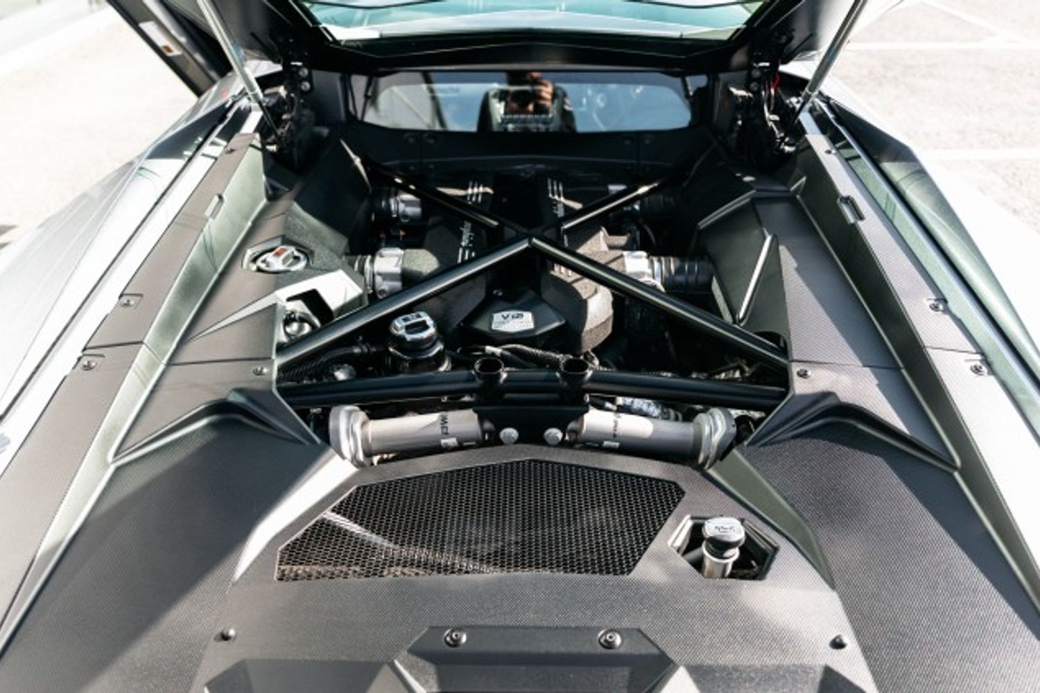 LAMBORGHINI AVENTADOR COUPE 6.5 LP 740-4 S 2DR SEMI AUTOMATIC