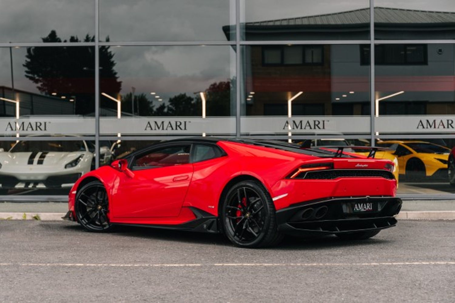 LAMBORGHINI HURACAN COUPE 5.2 LP 610-4 2DR SEMI AUTOMATIC
