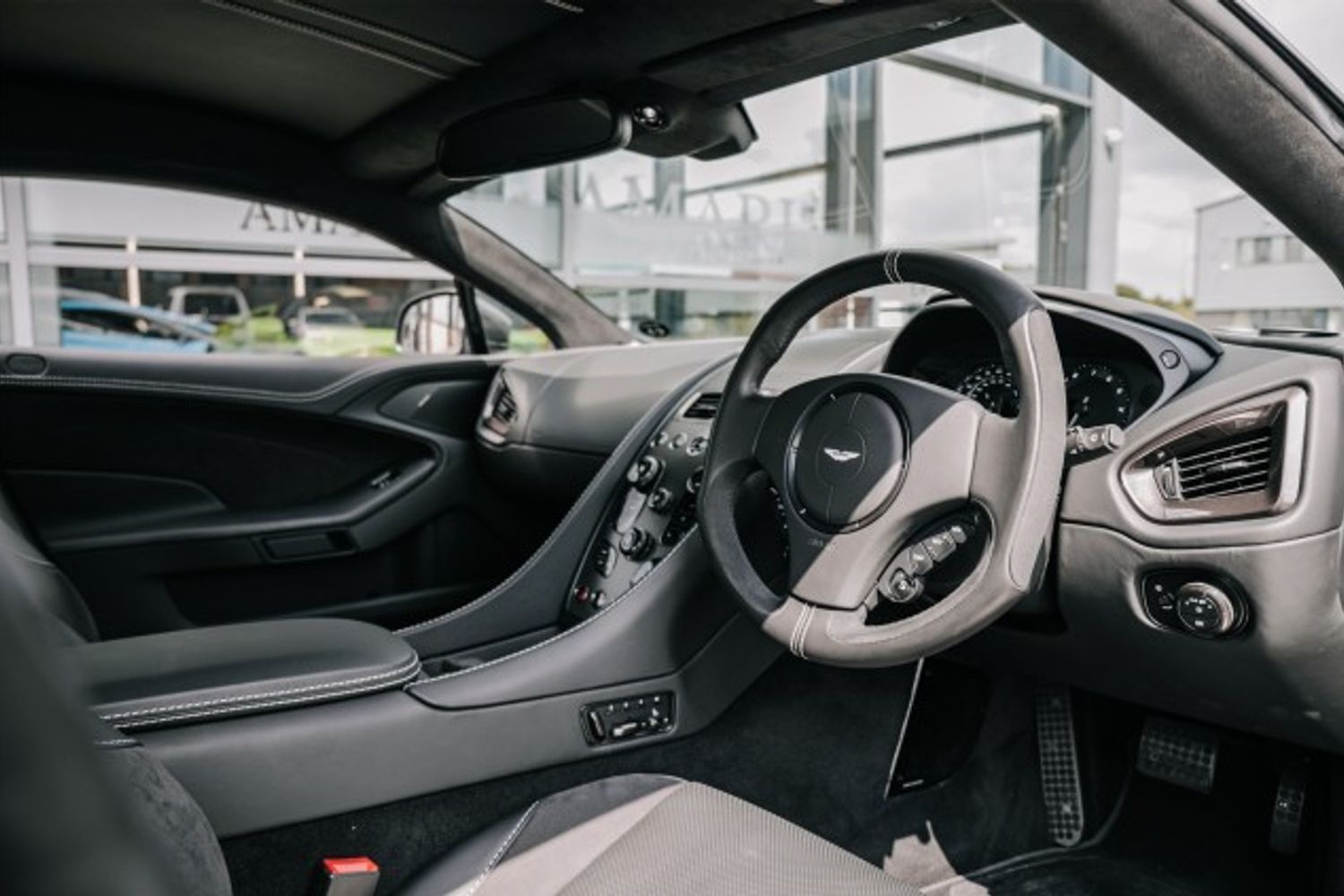 ASTON MARTIN VANQUISH COUPE 5.9 V12 S 2DR AUTOMATIC