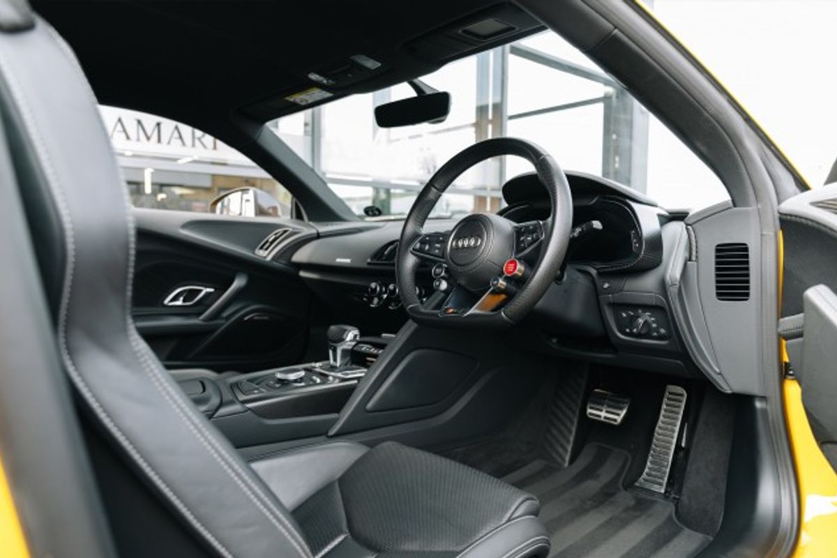 AUDI R8 COUPE 5.2 V10 PLUS QUATTRO 2DR SEMI AUTOMATIC