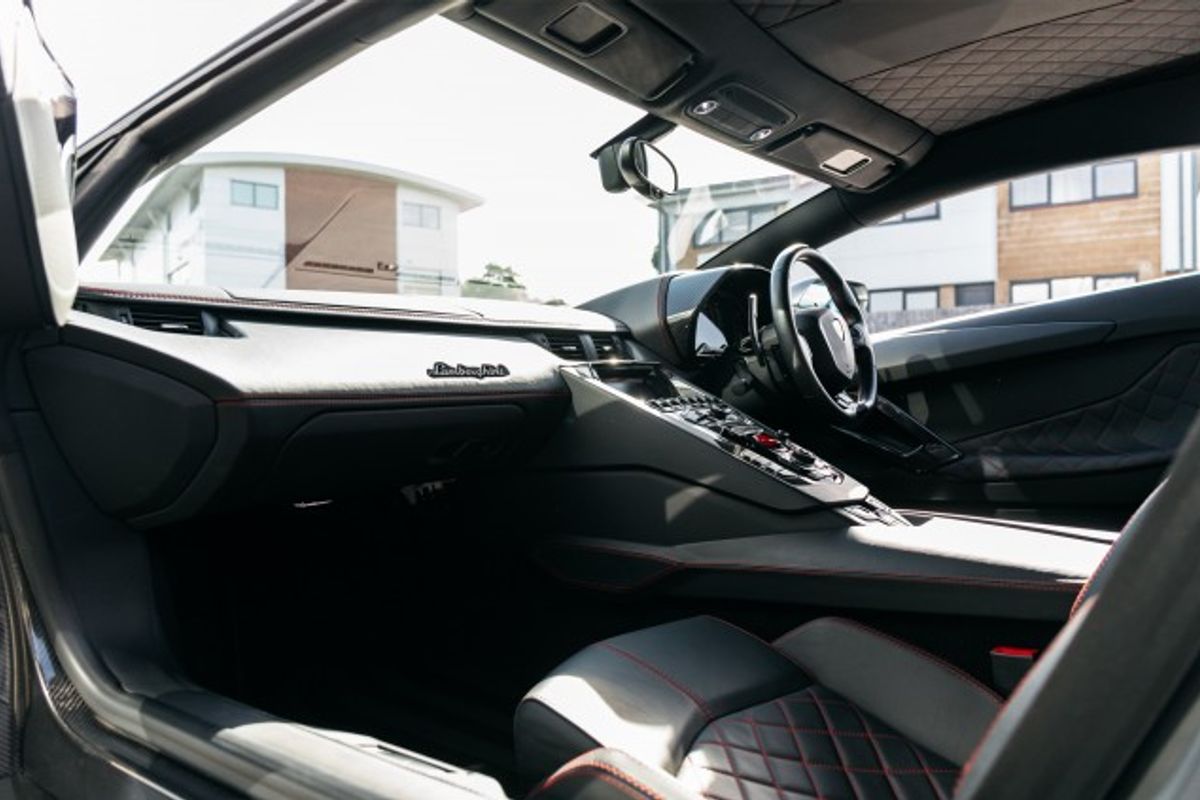 LAMBORGHINI AVENTADOR COUPE 6.5 LP 740-4 S 2DR SEMI AUTOMATIC