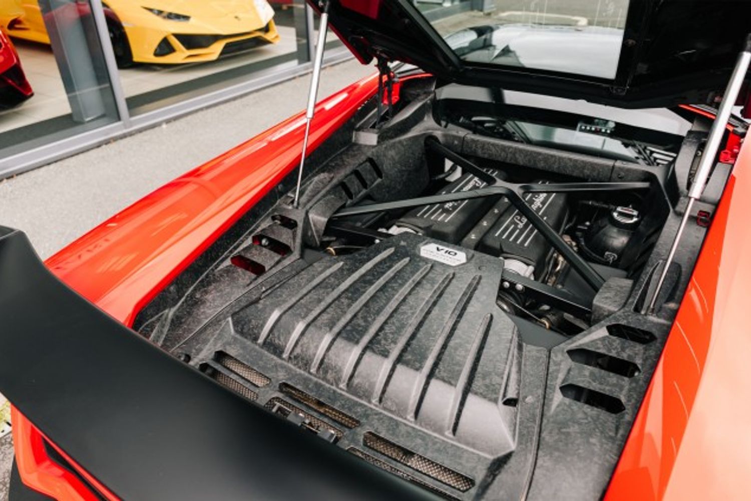 LAMBORGHINI HURACAN COUPE 5.2 LP 610-4 2DR SEMI AUTOMATIC