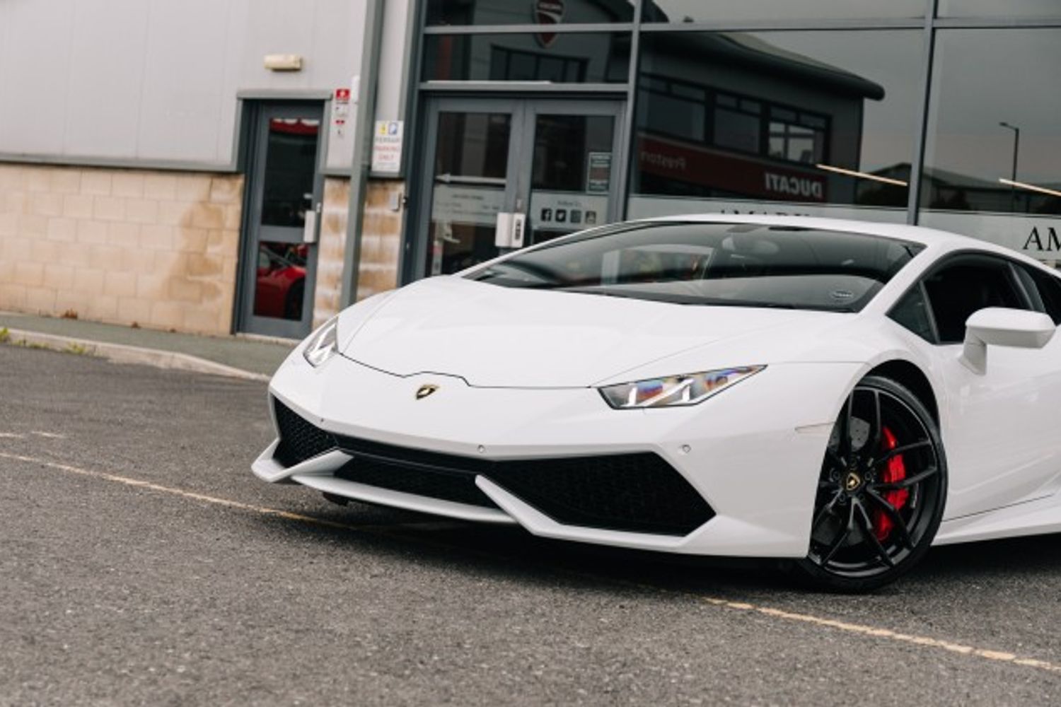LAMBORGHINI HURACAN COUPE 5.2 LP 610-4 2DR SEMI AUTOMATIC
