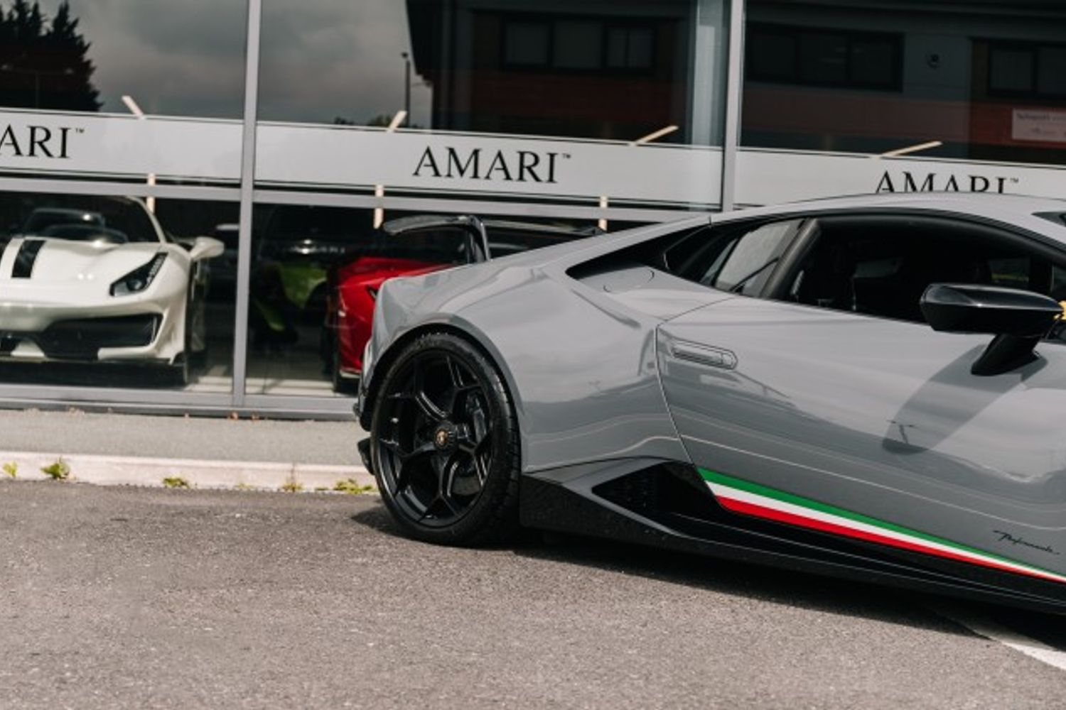LAMBORGHINI HURACAN COUPE 5.2 LP 640-4 PERFORMANTE 2DR SEMI AUTOMATIC