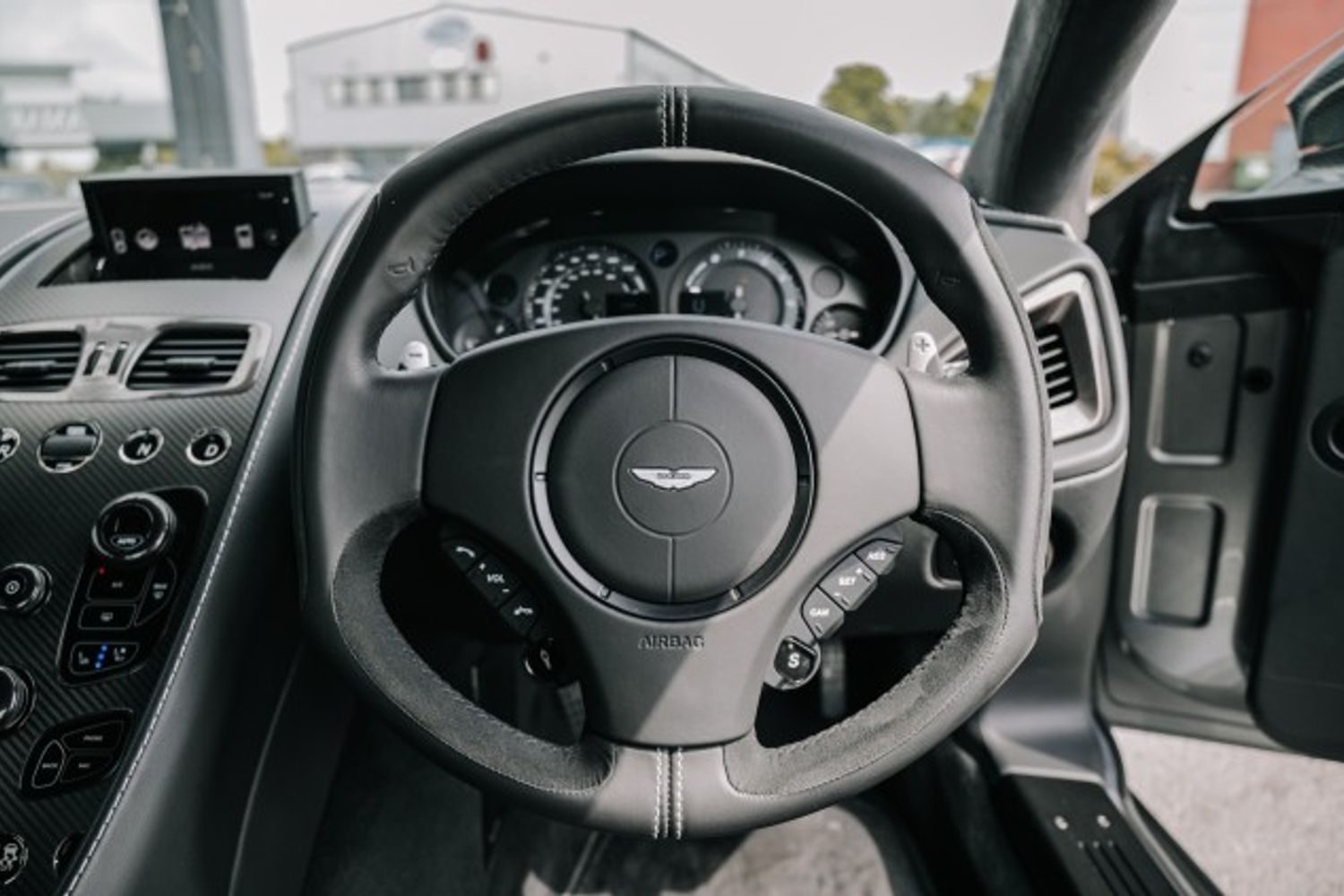 ASTON MARTIN VANQUISH COUPE 5.9 V12 S 2DR AUTOMATIC