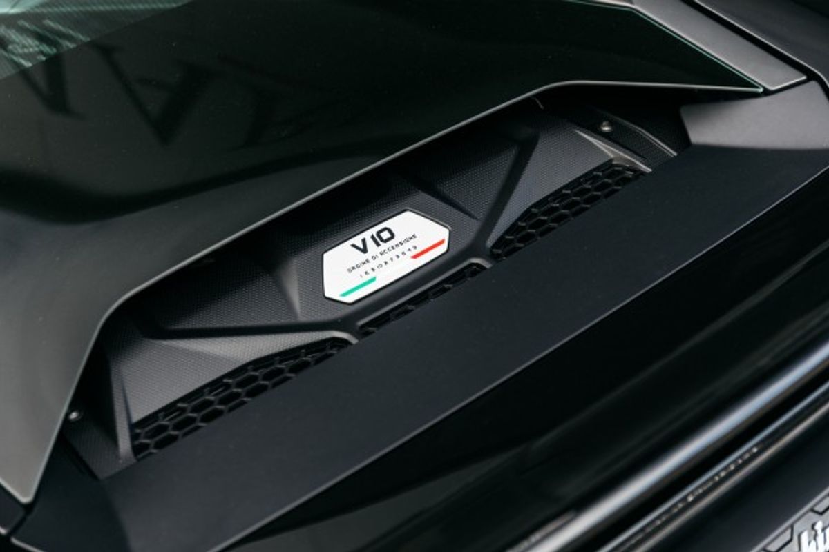 LAMBORGHINI HURACAN COUPE 5.2 LP 610-2 EVO 2DR SEMI AUTOMATIC