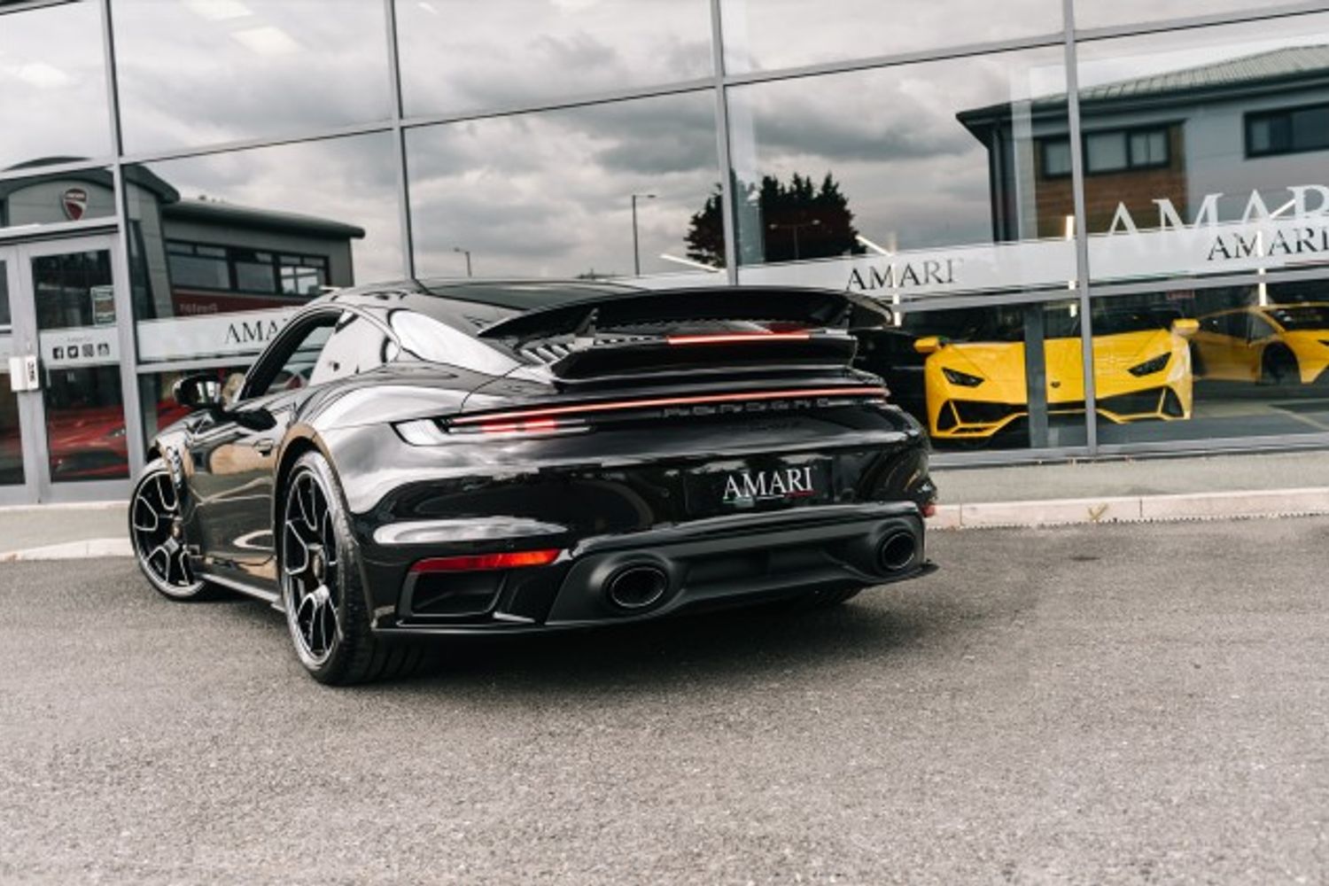 PORSCHE 911 COUPE 3.7 TURBO S PDK 2DR SEMI AUTOMATIC
