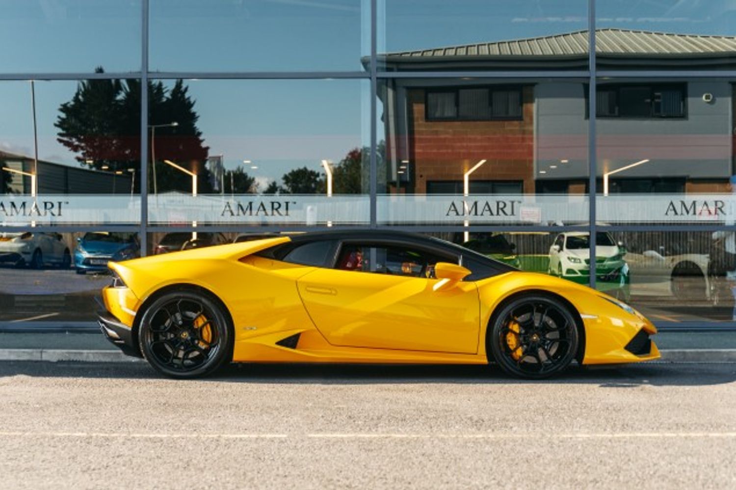 LAMBORGHINI HURACAN COUPE 5.2 LP 610-4 2DR SEMI AUTOMATIC