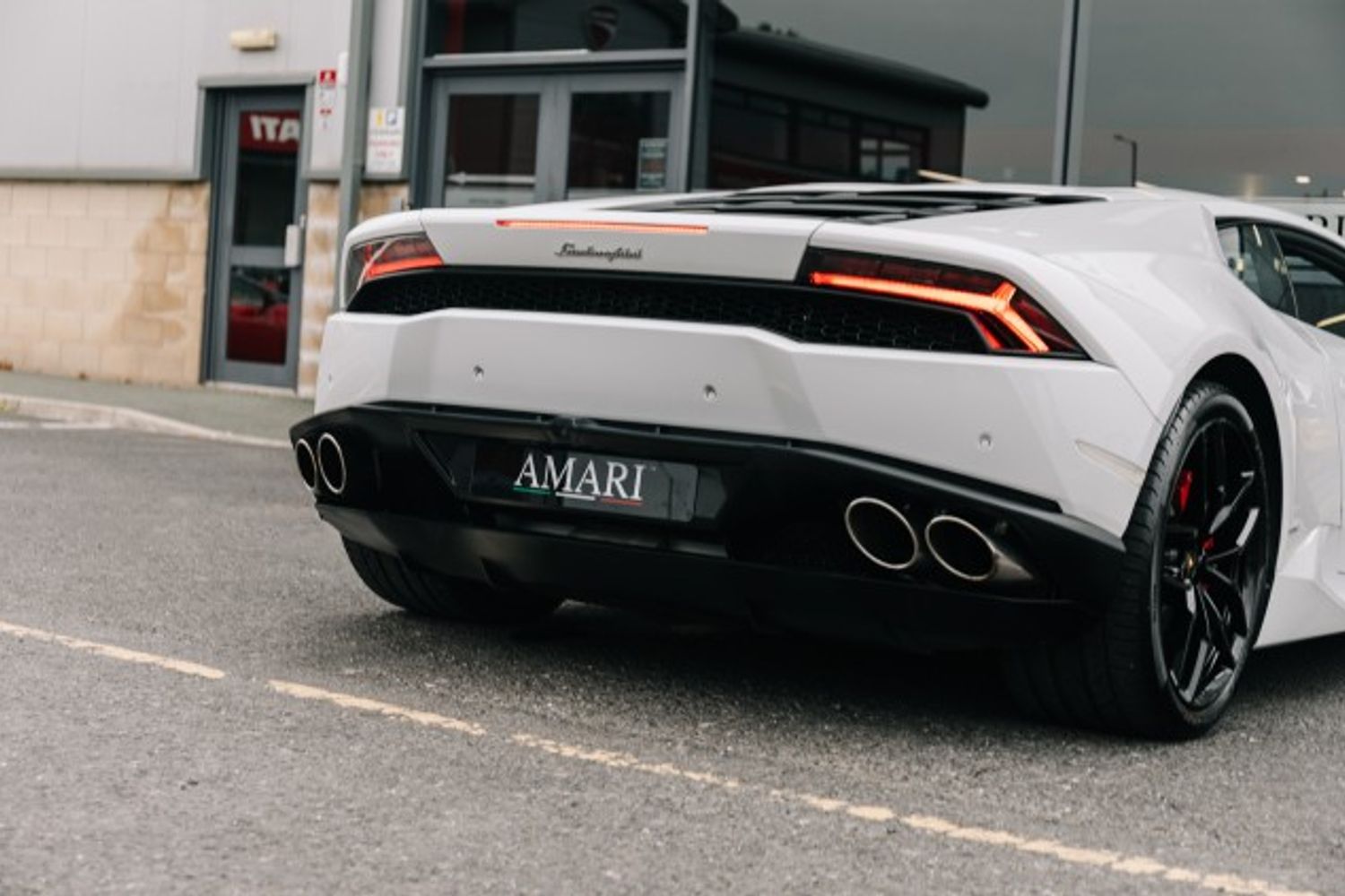 LAMBORGHINI HURACAN COUPE 5.2 LP 610-4 2DR SEMI AUTOMATIC