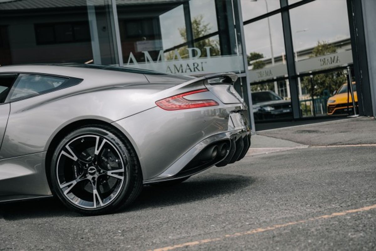 ASTON MARTIN VANQUISH COUPE 5.9 V12 S 2DR AUTOMATIC