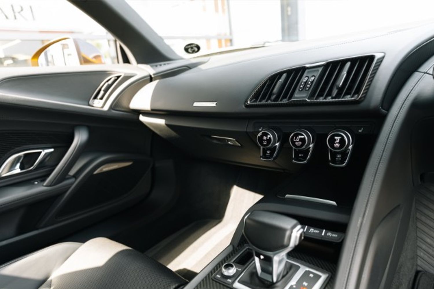 AUDI R8 COUPE 5.2 V10 PLUS QUATTRO 2DR SEMI AUTOMATIC