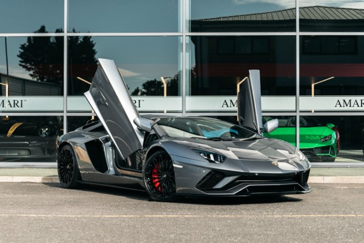 LAMBORGHINI AVENTADOR COUPE 6.5 LP 740-4 S 2DR SEMI AUTOMATIC