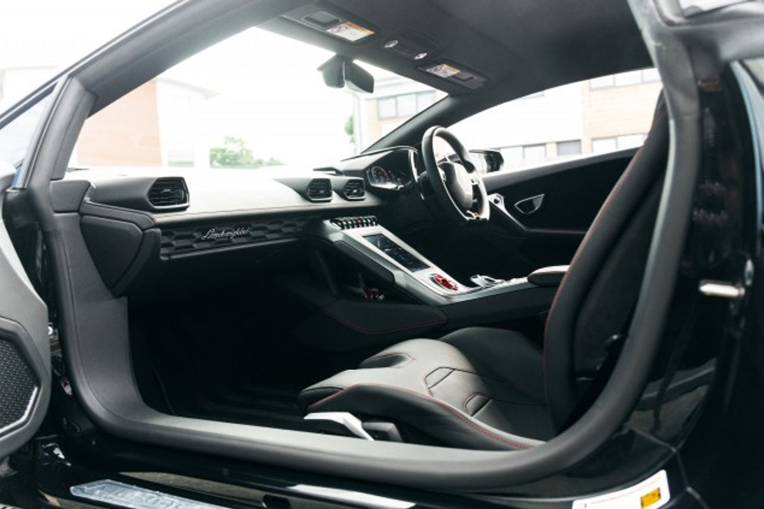 LAMBORGHINI HURACAN COUPE 5.2 LP 610-2 EVO 2DR SEMI AUTOMATIC