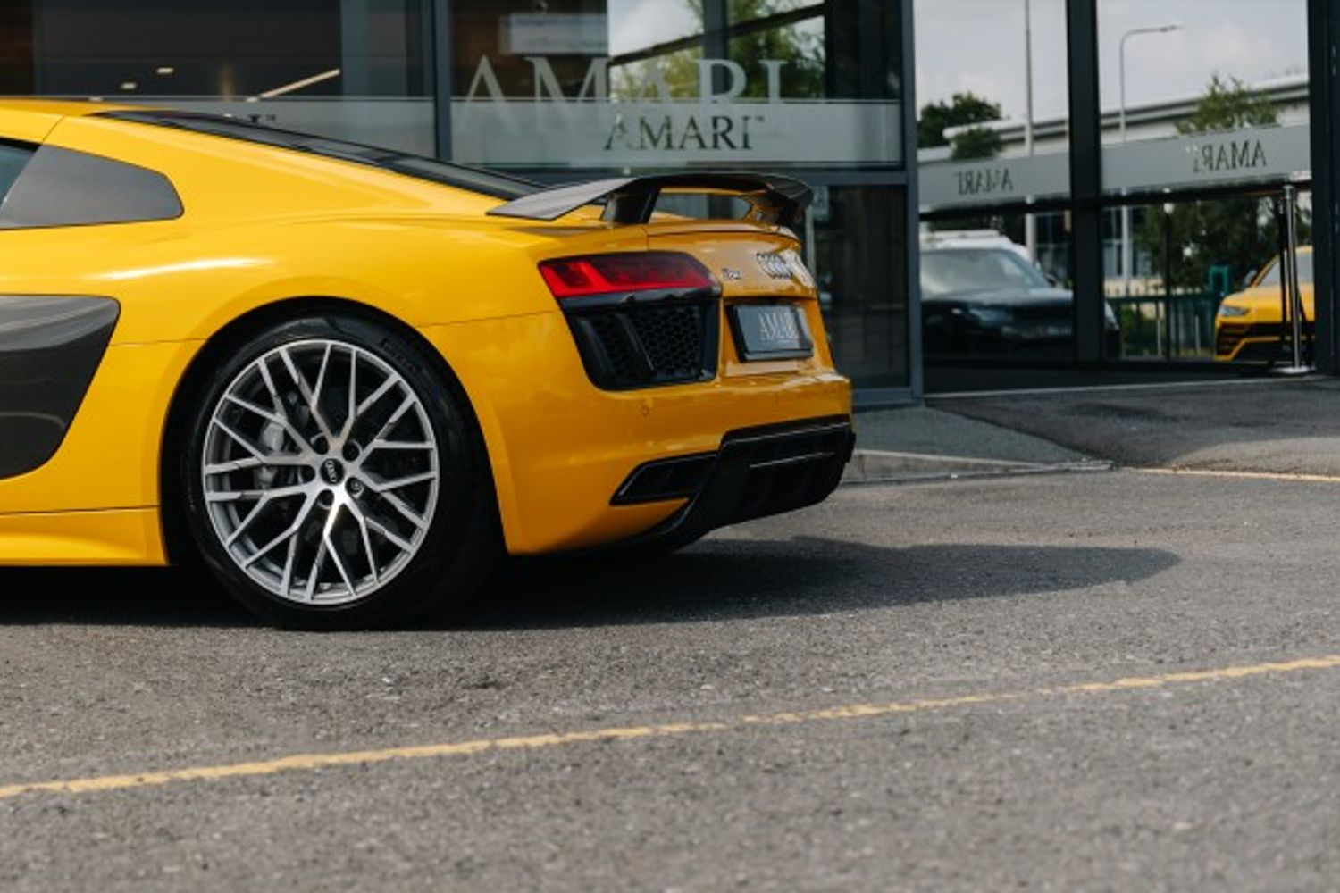AUDI R8 COUPE 5.2 V10 PLUS QUATTRO 2DR SEMI AUTOMATIC