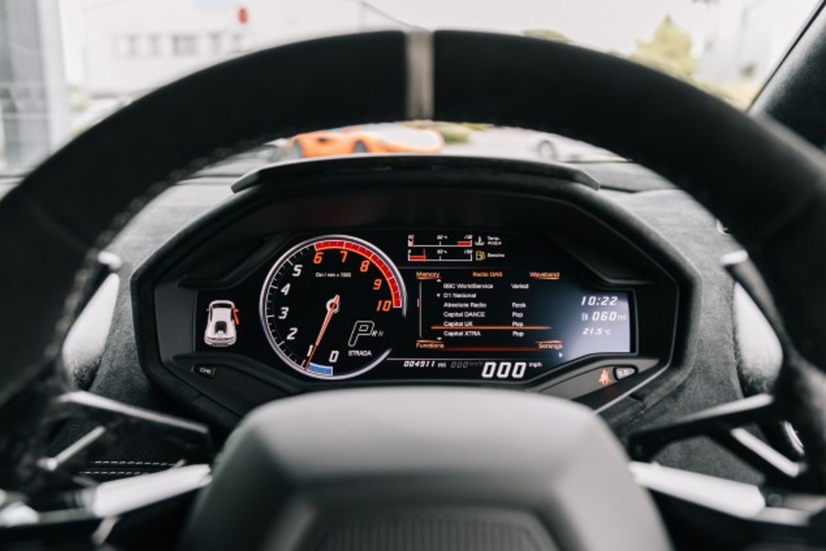LAMBORGHINI HURACAN COUPE 5.2 LP 640-4 PERFORMANTE 2DR SEMI AUTOMATIC